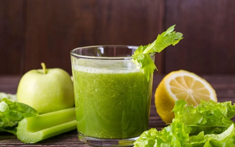 Suco verde maça